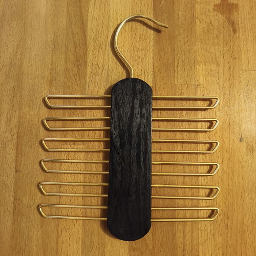 Tie hanger used