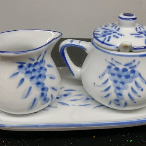 Delft Hand-Painted Table Accessories Set used