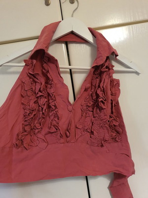 Top pink vintage with ruffles and buttons, like new