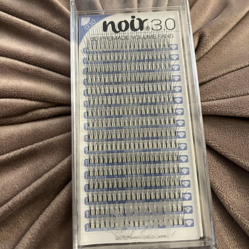 Lashart Noir eyelashes like new