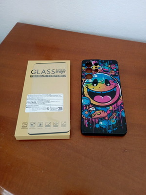 S21 Ultra glass screen protector and case new