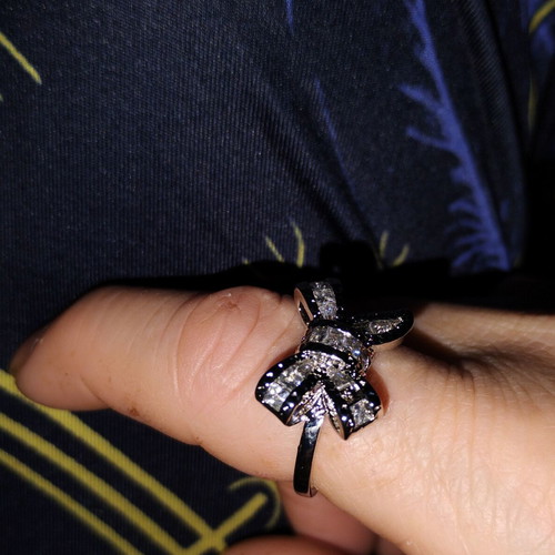 Ribbon ring new with diamond and quartz in white and green