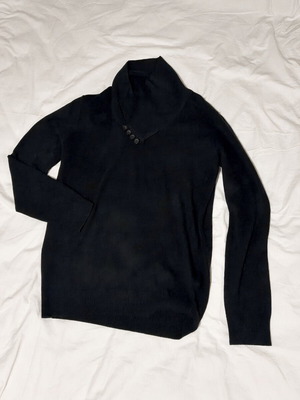 Elastic black jumper by Desierto like new unisex