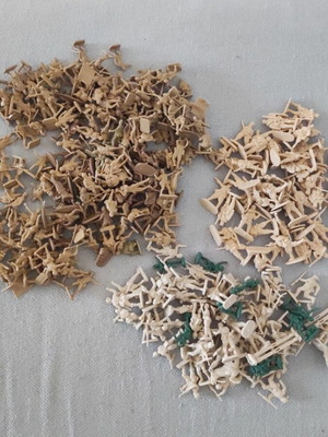 Soldier figures set, over 150 pieces, approx. 2cm height