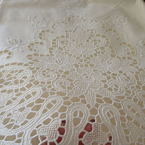 Bed sheet set with embroidery new