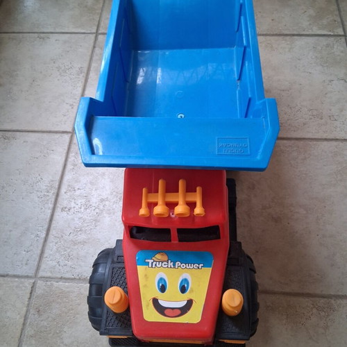 Large toy truck used, 60x23cm