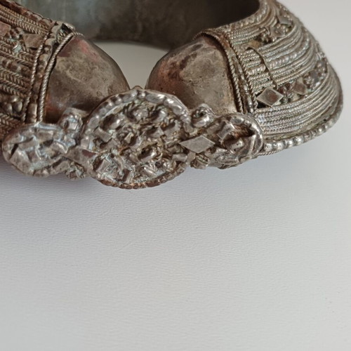 Vintage Bedouin Tribal Bracelet silver handmade, like new