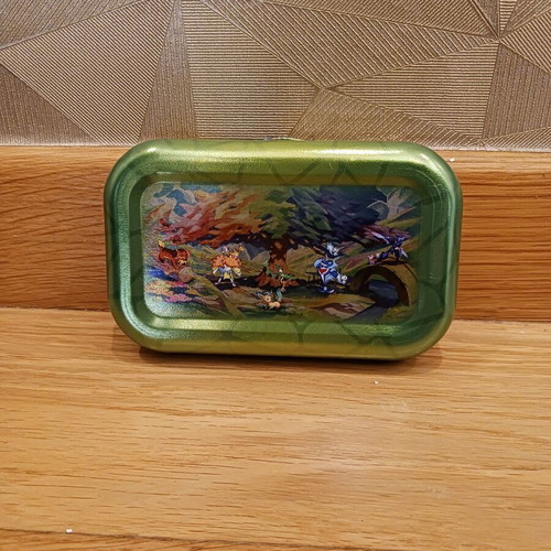 Pokemon tin new, empty no cards inside