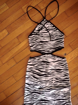 Dress like new, black and white, size M