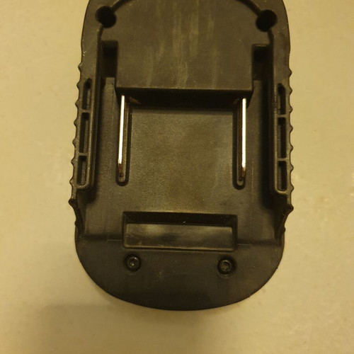 MT20DL battery adapter for Makita 18V Li-ion to DeWalt 18V tools