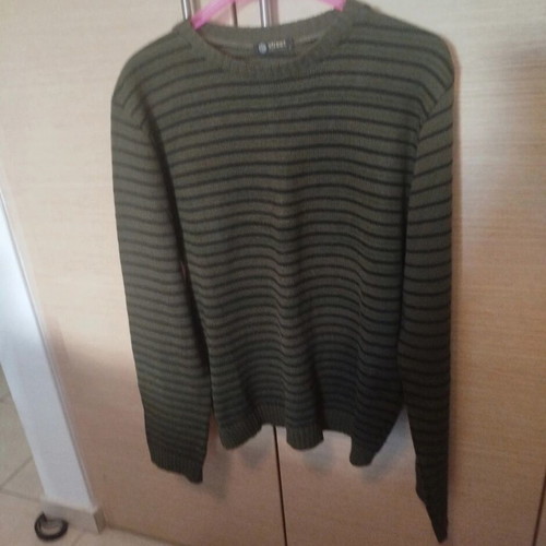 Street striped men's pullover medium like new, khaki