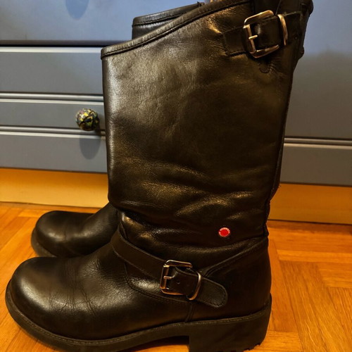 Robinson leather boots size 38 like new, black