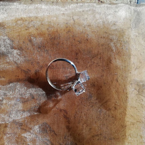 Elegant silver ring with two Swarovski crystal cubes, new