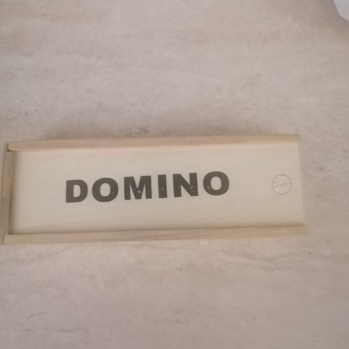 Domino board game in wooden case, 28 tiles, like new, missing instructions