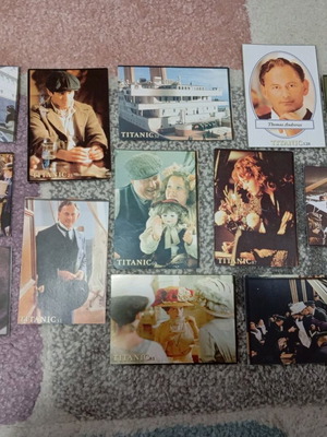 Titanic cards like new, set of 13 pieces