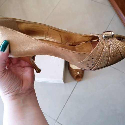 J. Bournazos leather peep toe shoe like new, bronze, size 39