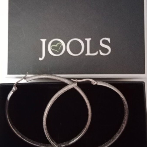 Jools hoop earrings new, silver, 5.8x5.8 cm with box