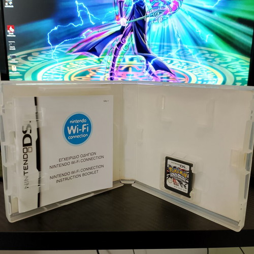 Pokemon Platinum Version Nintendo DS game used with 27 shiny Pokemon