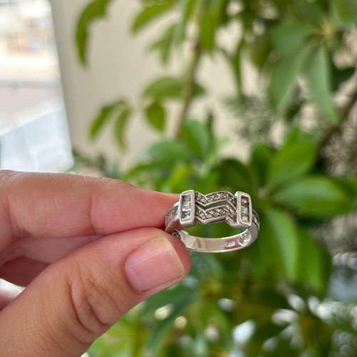 Silver 925 heavy ring with zircon used