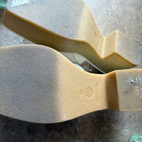 Tamaris heeled slippers size 39, new, white