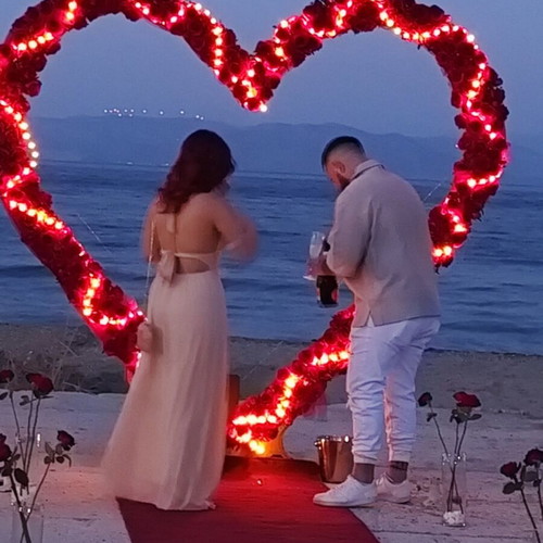 Heart for marriage proposal like new with 330 red roses