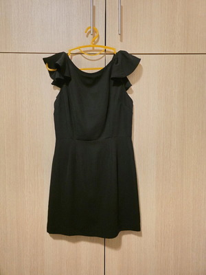 Little black dress/mini darling dress like new, size M