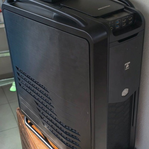 Cooler Master Cosmos II Full Tower PC Case like new