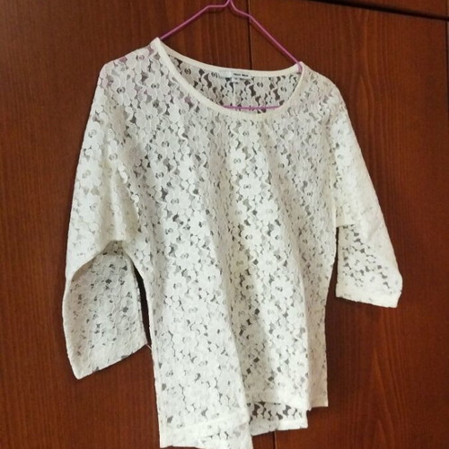 Tally Weil blouse XS like new, white beige