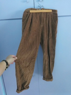 Κοτλέ παντελόνι καφέ ανοιχτό τύπου balloon, μέγεθος S/Μ, σαν καινούργιο