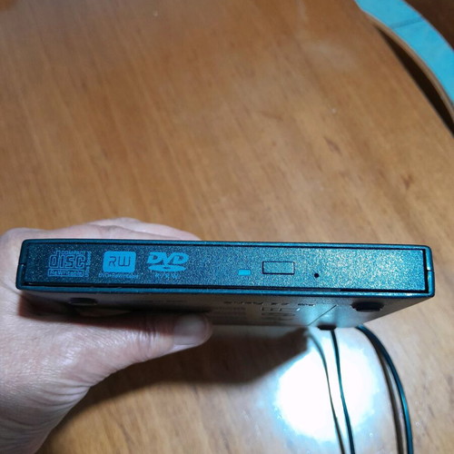 Small DVD for laptop like new with cables ready to use