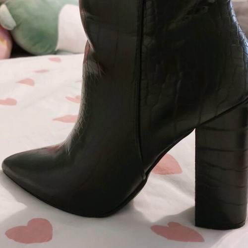 Leather boots like new, size 37, black