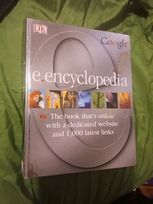 E.encyclopedia hardcover like new, only with Vox