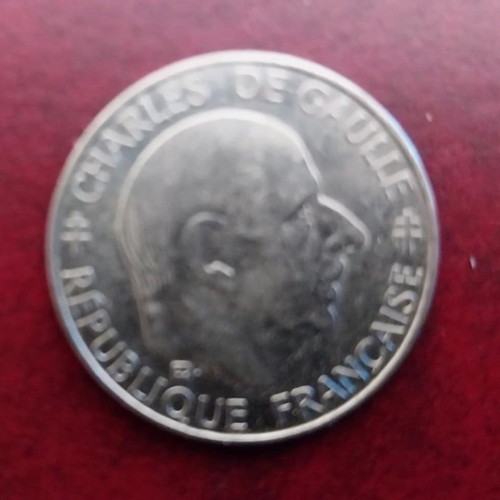 Set of 6 commemorative coins from France, UK, USSR, Canada, Australia, Argentina