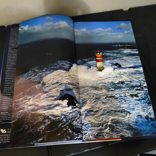 The Greatest Lighthouses of the World book like new, history