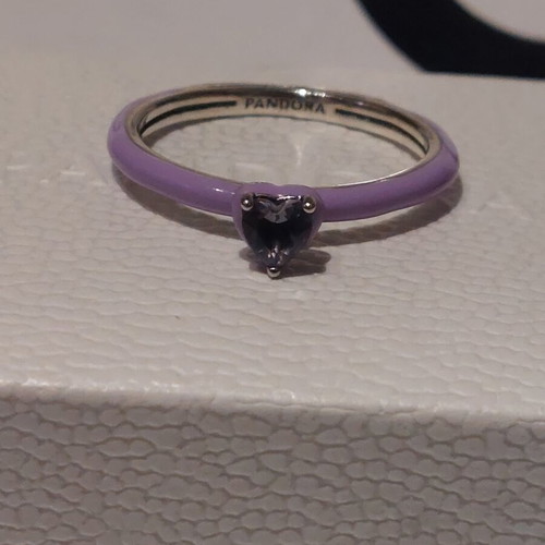 Pandora ring new, purple enamel with heart zircon