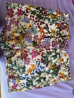 Zara women's floral shorts new
