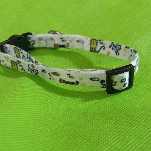GLEE Collar with Plastic Buckle and Bell Funny Cat 10mmx30cm New