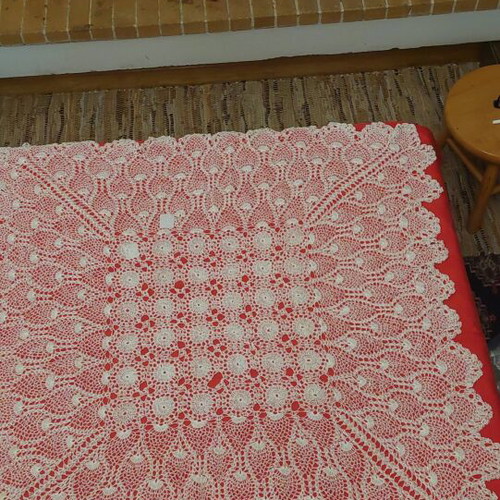 Handmade white crochet volan tablecloth 90x90 new, unused
