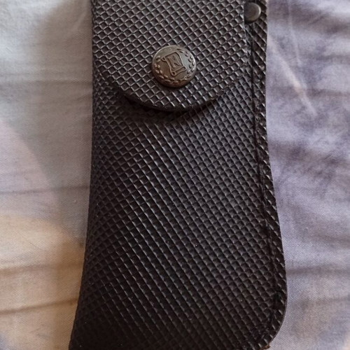 El Seńor Cazador folding knife new with original sheath