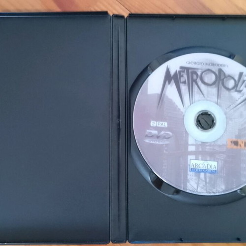 Metropolis DVD like new, fantasy
