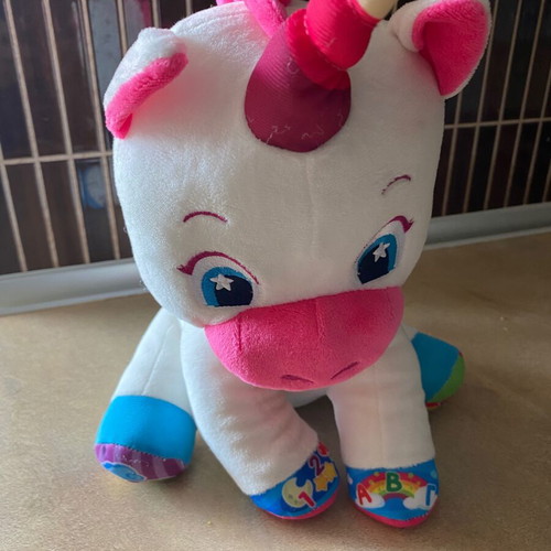 Musical Unicorn like new with Greek sounds