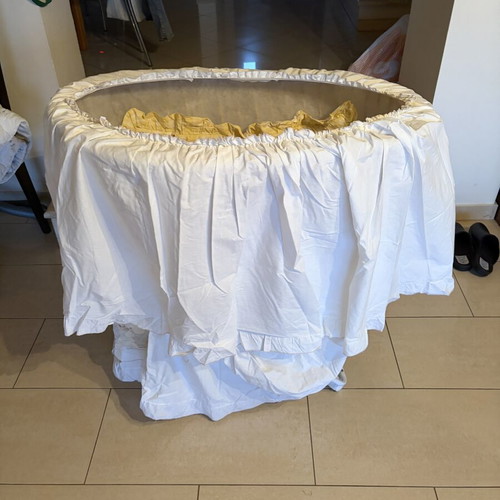 Baby Bassinet with Metal Base and Wheels like new
