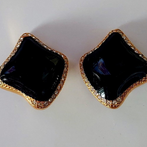 Vintage earrings clip-on from Italy like new, gold and black