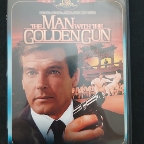 The Man with the Golden Gun Special 007 Edition DVD