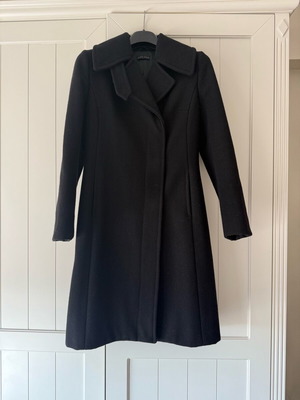 Black mid-length women's coat like new, made in Italy, size S