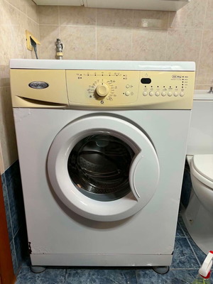 Whirlpool washing machine 6kg AWO/D 41432