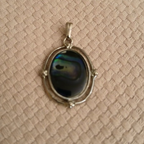 2 pairs of abalone stone effect steel earrings with matching vintage pendant