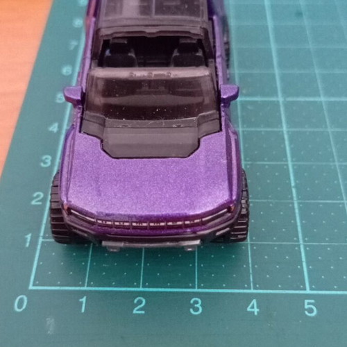 Hot Wheels 2021 GMC Hummer EV Violet HW Vert Vitesse 6/10 like new