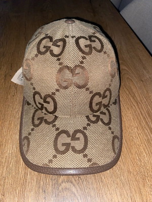 Gucci Jumbo GG Canvas baseball hat used, size M 58, beige