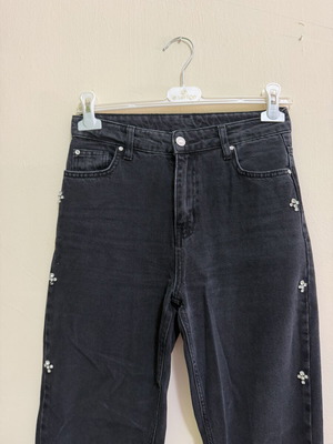 Trendyol black high-waisted jeans with strass size 34 like new